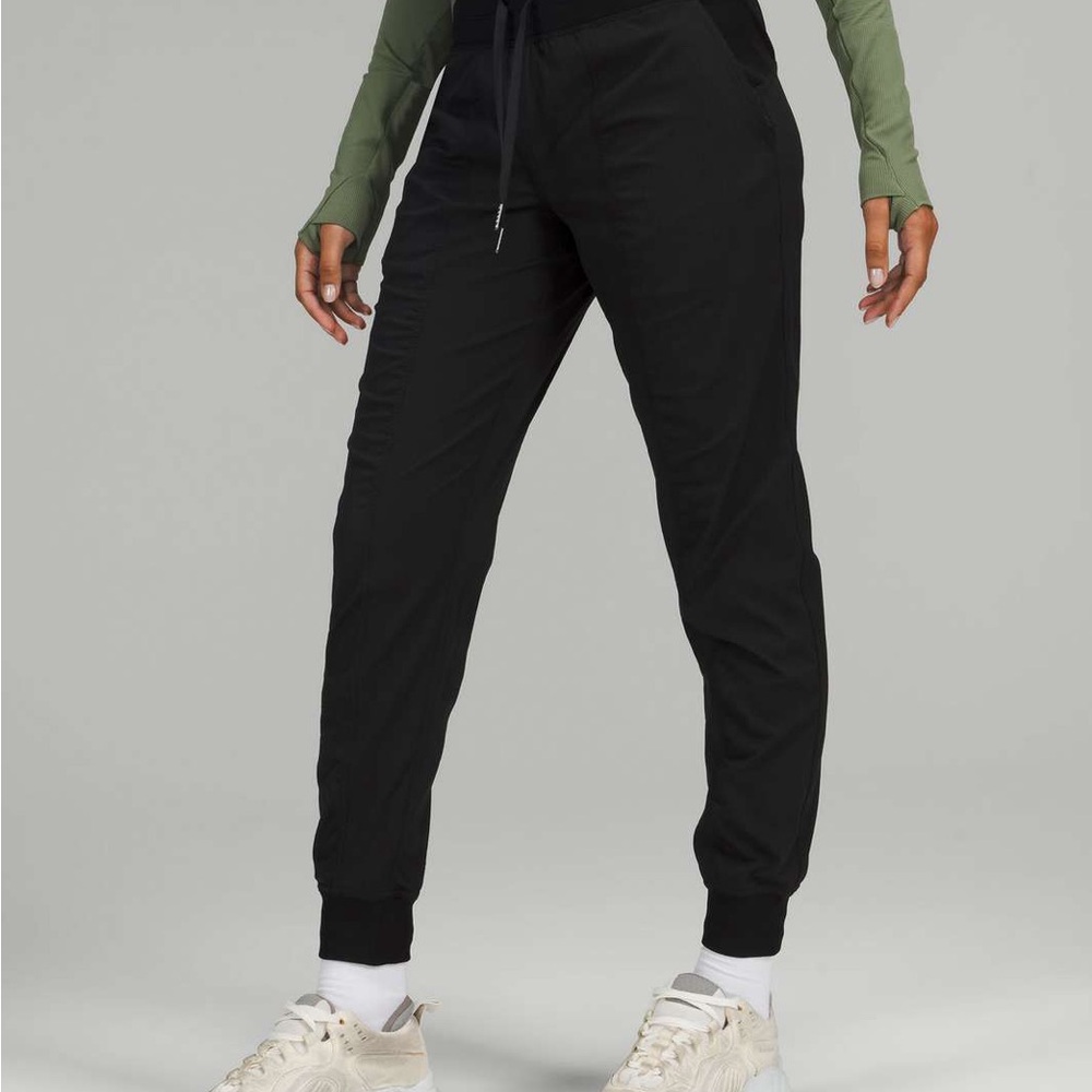 Lululemon Dance Studio Mid-Rise Jogger
Full Length Black